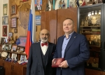 Г.Б. Мирзоев вручил медаль «За вклад в защиту Русского мира» А.Ю. Каюрину